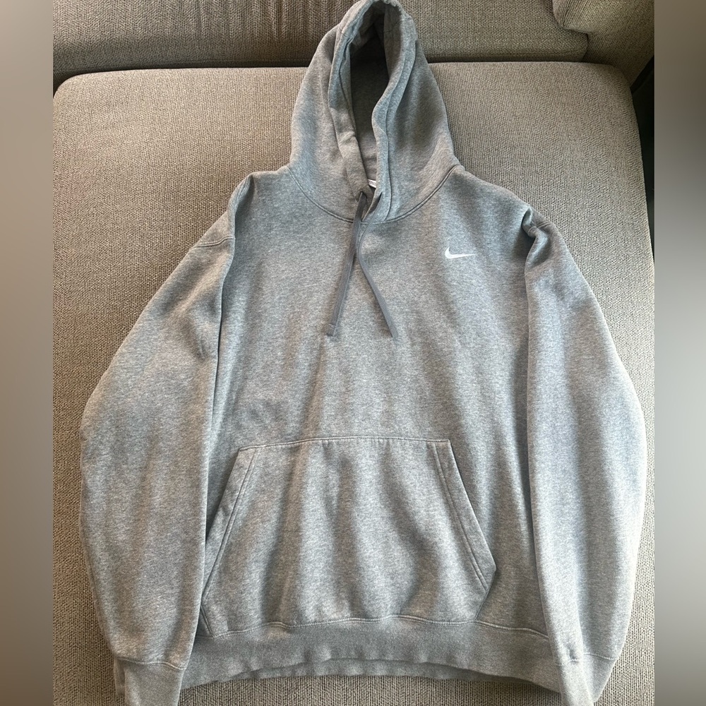 Nike Men's Classic Gray Hoodie